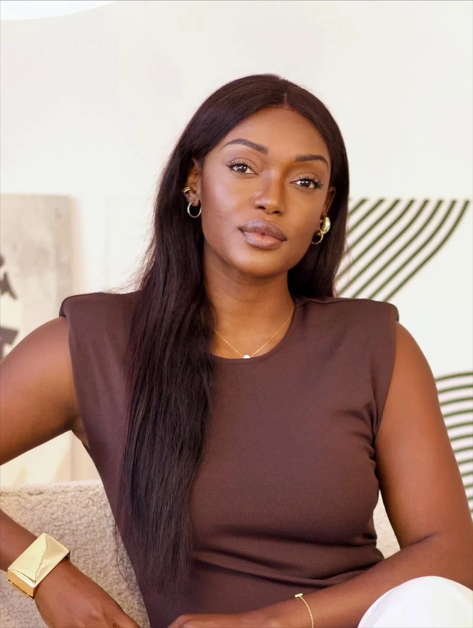 Lesliana Pereira assume produção executiva da nova novela “Os Donos do Silêncio” na TV Girassol