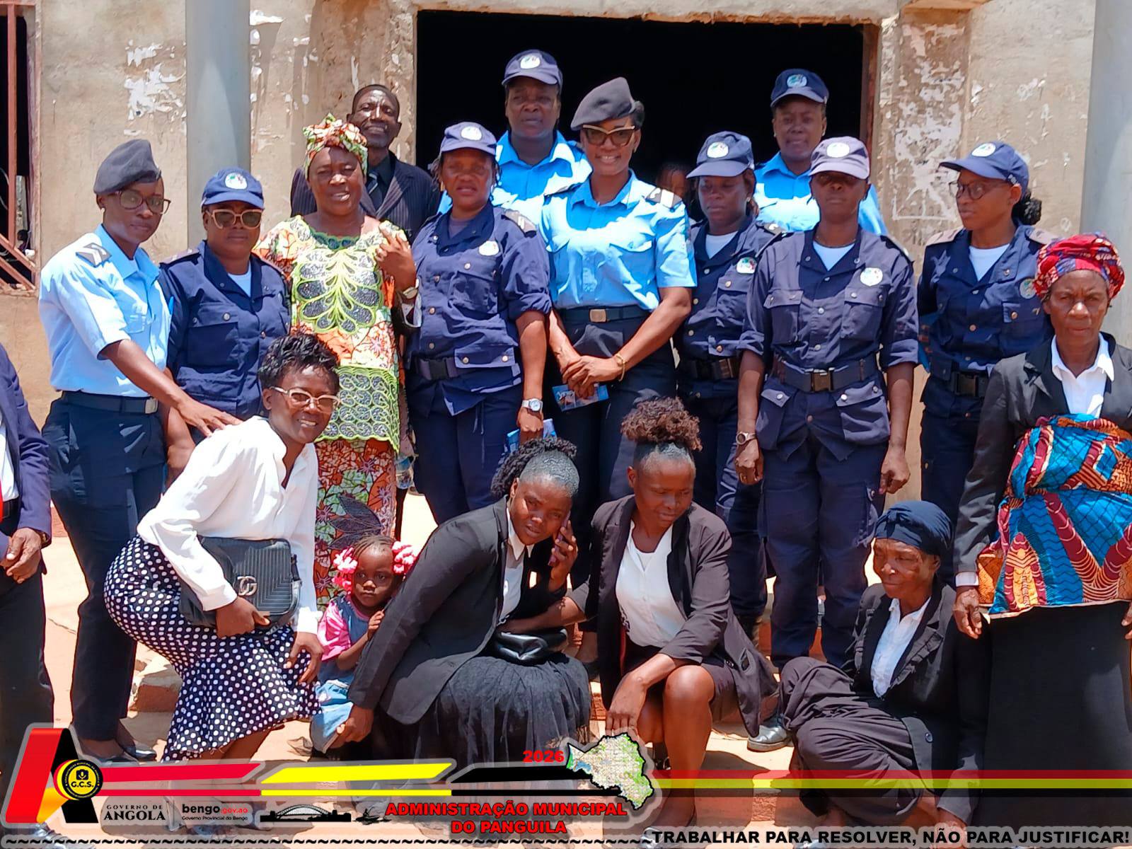 EFECTIVOS FEMININOS DA POLÍCIA NACIONAL PARTICIPAM EM CULTO DE ACÇÃO DE GRAÇAS NO ÂMBITO DO MARÇO 