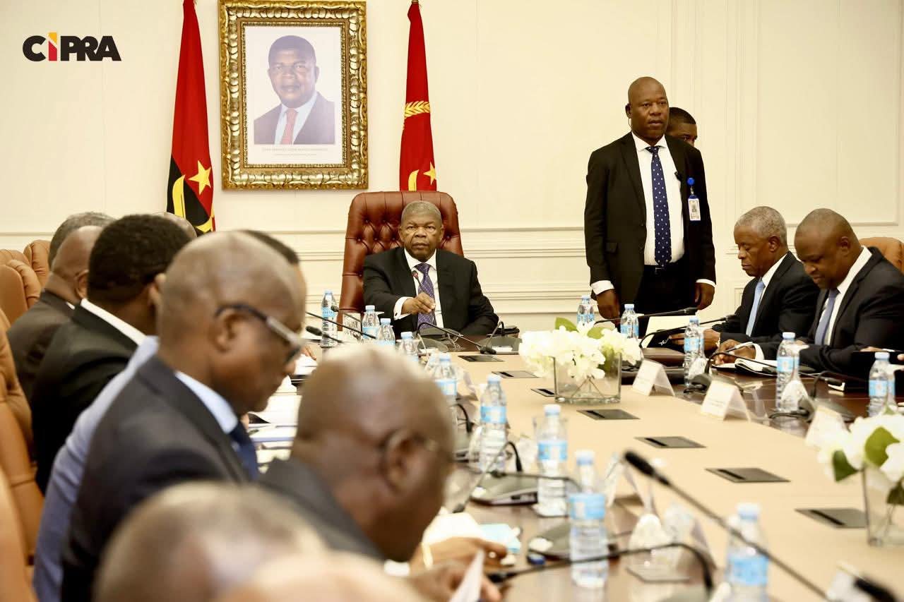 PRESIDENTE DA REPÚBLICA AVALIA GRAU DE PREPARAÇÃO DA VISITA DO PAPA LEÃO XIV